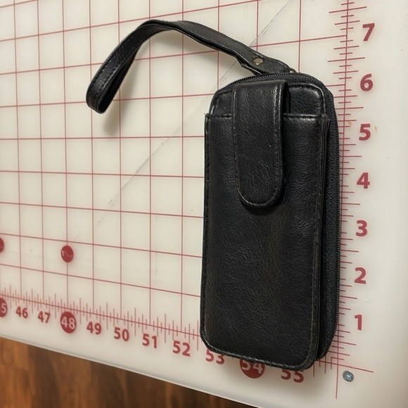 Black Leather Wristlet purse - Picture 5 of 5